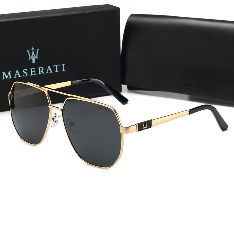 Kacamata Hitam Maserati Quattroporte