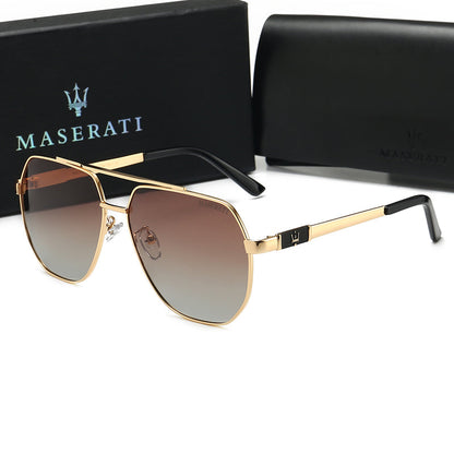 Kacamata Hitam Maserati Quattroporte