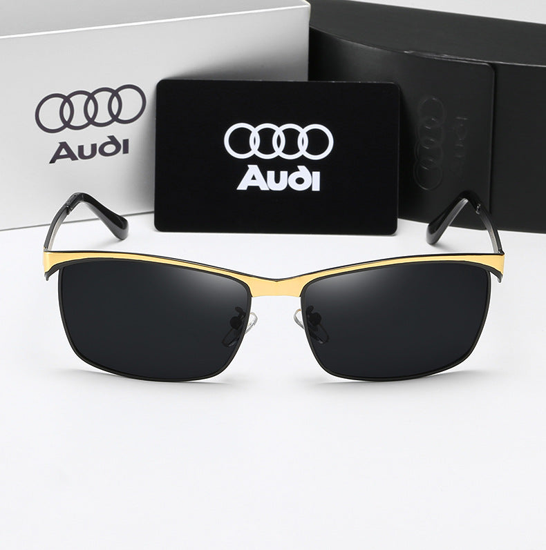 Kacamata hitam Audi A7