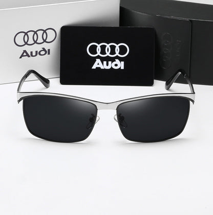 Kacamata hitam Audi A7