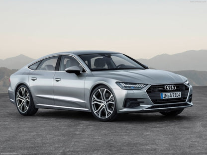 Kacamata hitam Audi A7
