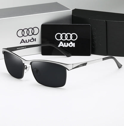 Kacamata hitam Audi A7