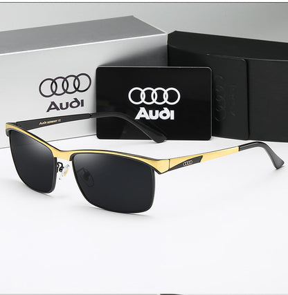 Kacamata hitam Audi A7