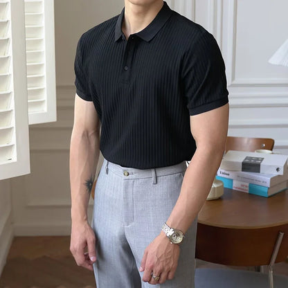 Theo Marin Herren-Poloshirt aus vertikal geripptem Strick