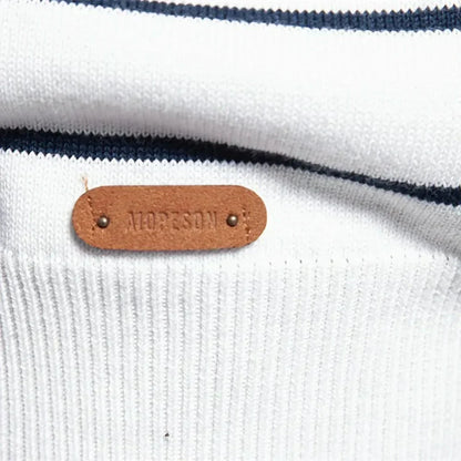 Herrenpullover mit Rundhalsausschnitt und Streifen