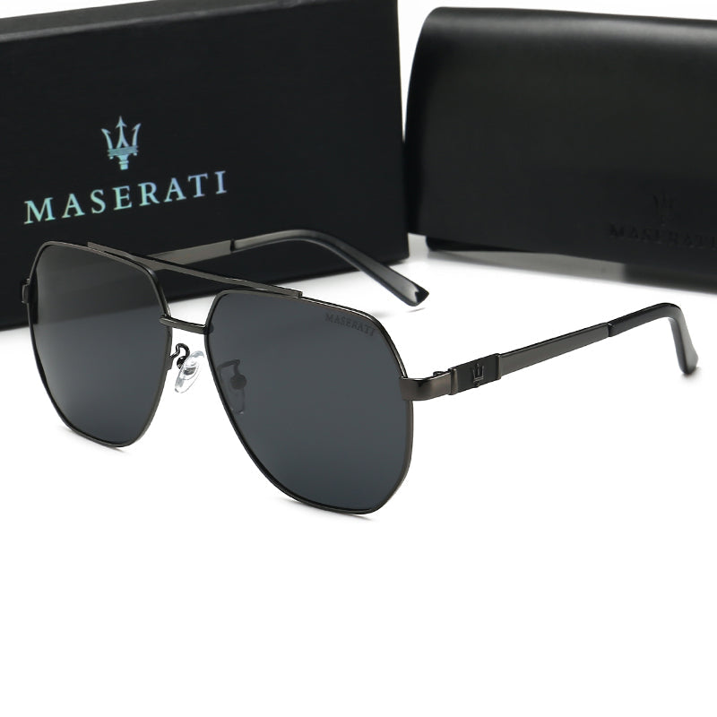 Kacamata Hitam Maserati Quattroporte