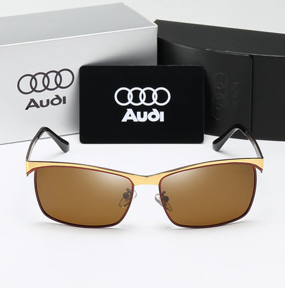 Kacamata hitam Audi A7