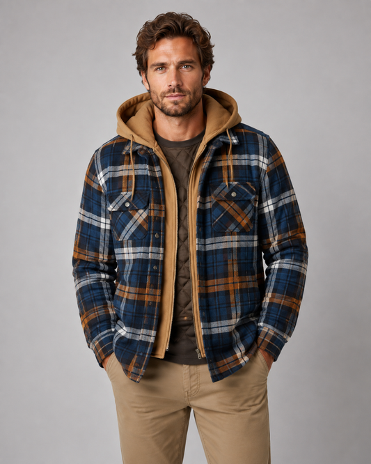 Herren-Hemdjacke mit Kapuze, Karomuster, Steppfutter und Reißverschluss vorne